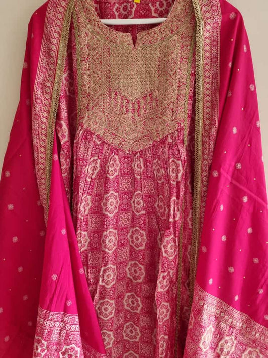 Pink Kurta Pant With Dupatta Set – Silk Blend with Yoke Design